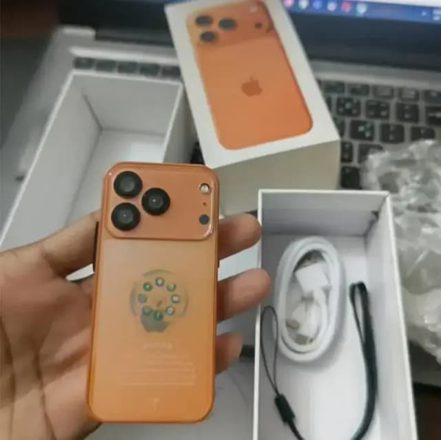 Apple iPhone 17 mini