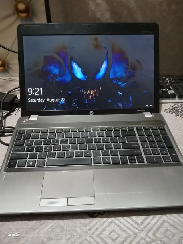 HP laptop 12GB RAM 128GB SSD 250GB HDD