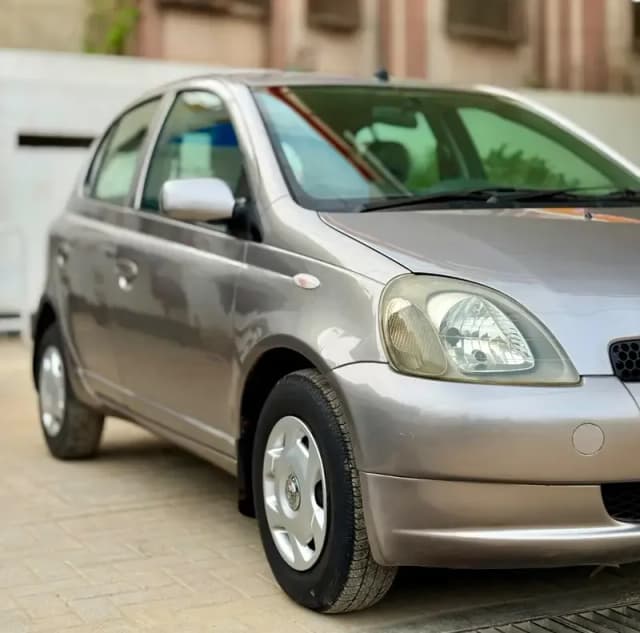 Toyota Vitz 1.0 Model 2001/6