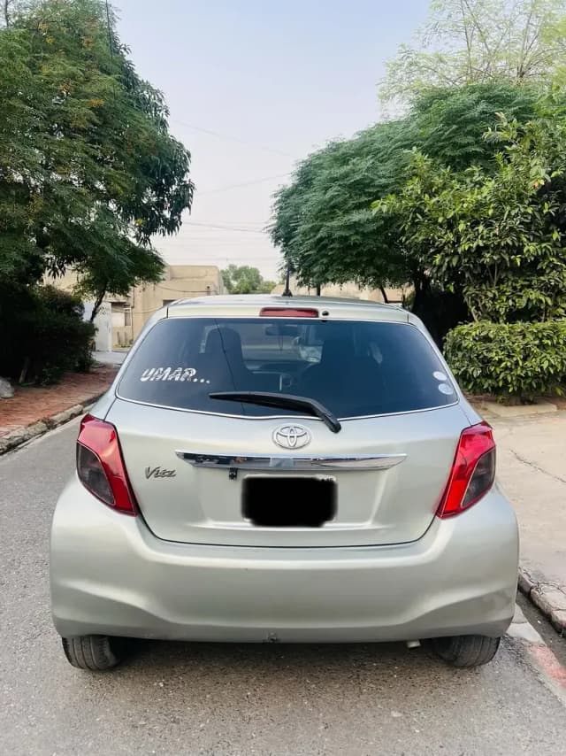 Toyota Vitz 2015 Automatic – Grey | 83,760 KM | Faisalabad