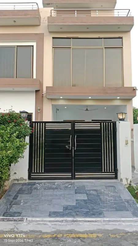 7 MARLA CORNER HOUSE FOR RENT | BASEMENT | LAKE CITY M7A