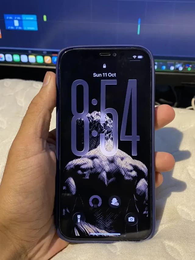 Apple iPhone 12