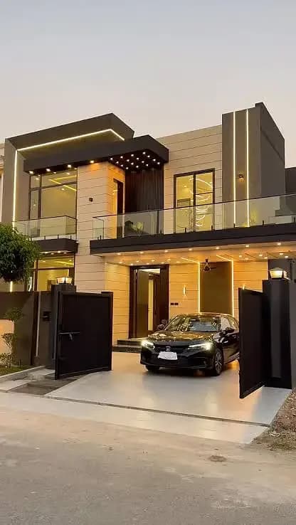 10 Marla Lower Portion For Rent Near Wapda Town Lahore The Punjab School.
