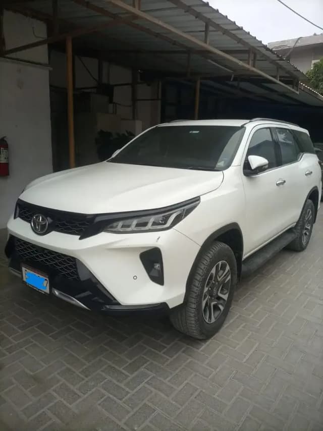 Toyota Fortuner Legender 2022