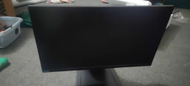 sumsung monitor 24inch  bazzep less 75hz