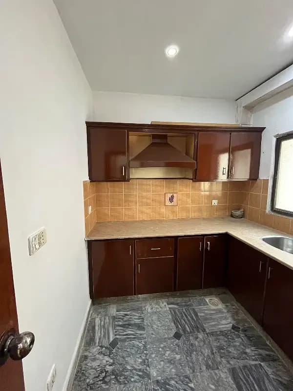 700Sqft 2 BED APARTMENT FOR SALE CBR TOWN BLOCK C | MAIN AVENUE | FAMILY BUILDING