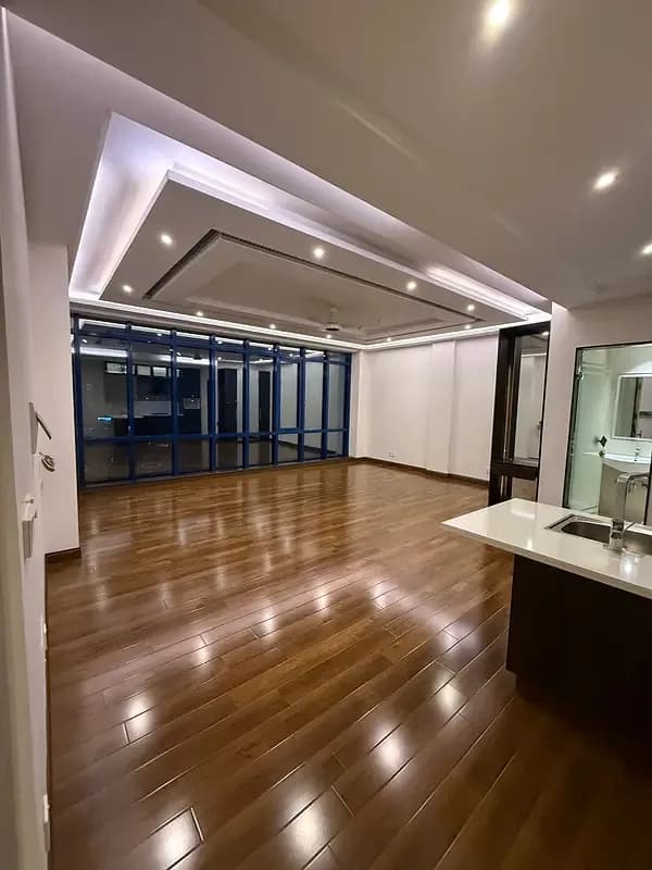 Ready to Move Apartment For sale possession on 50 percent Payment in Bahria town Lahore
