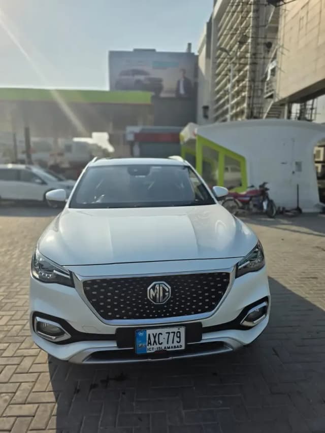 MG HS TROPHY 2021 — CBU IMPORTED [ URGENT SALE ]