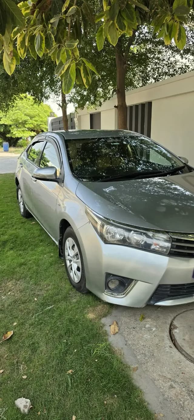 Toyota Corolla GLI 2015 urgent sale