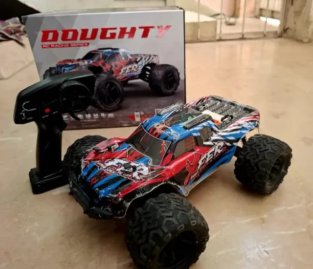 Enoze Doughty FER 1:16 High Speed 4WD RC Monster Truck - Complete Box