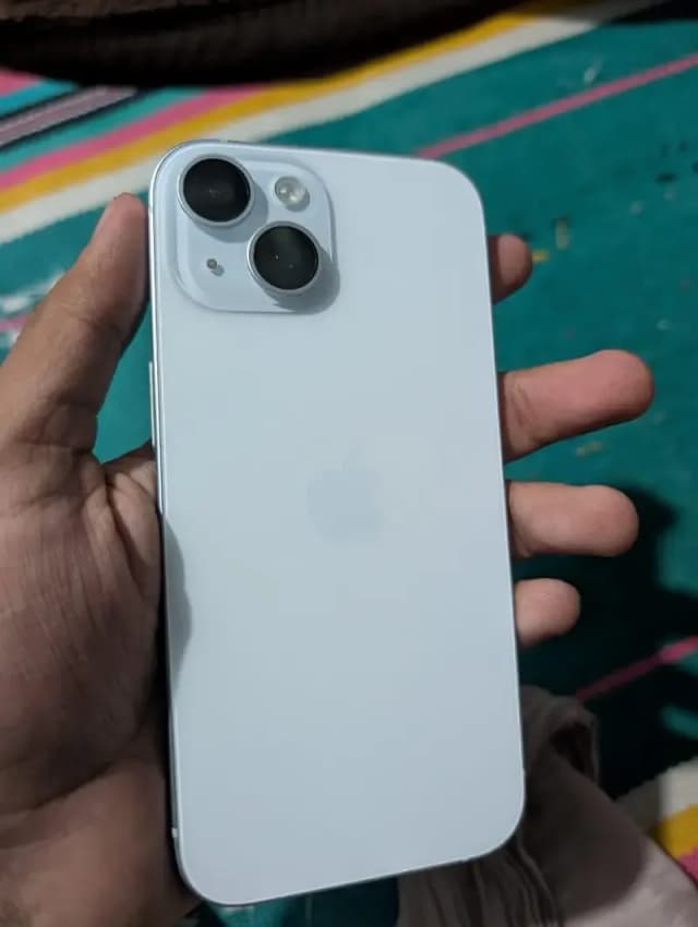 Apple iPhone 15 – 128GB | Sky Blue | 10/10 Condition