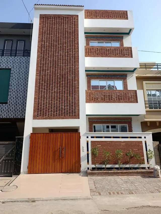 5 Marla Brand New Triple Storey House Available For Sale