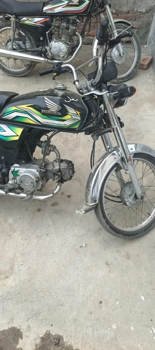 Honda 70 2023 model 1st owner engine pack garantee