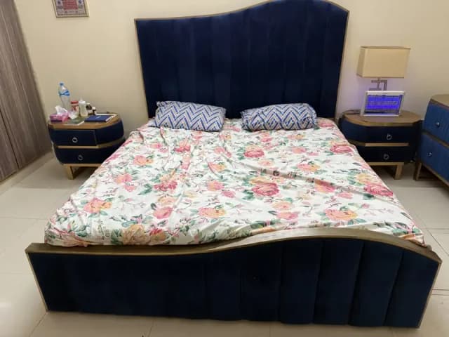 Complete Bed Set for Sale – Polish Required | Johar Town Lahore