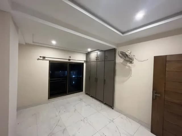 2 BED 850 sqft BRAND-NEW LUXURY APARTMENT FOR SALE