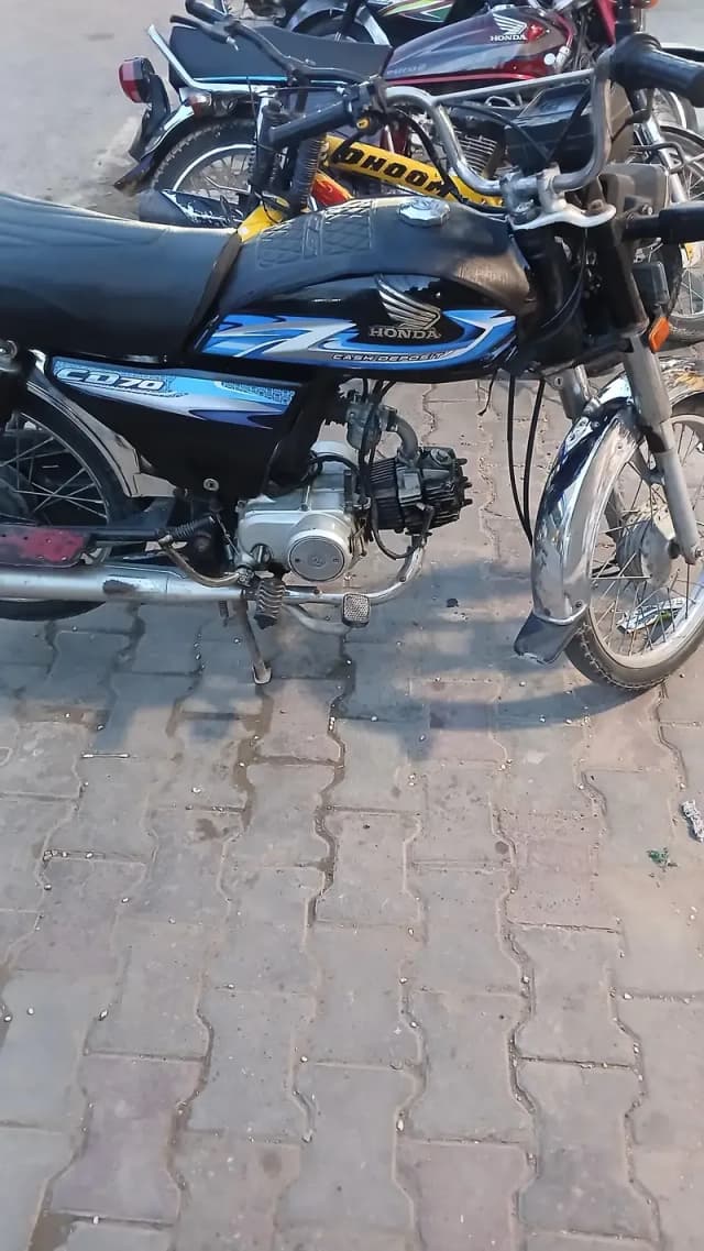 Yamaha Dhoom 70cc