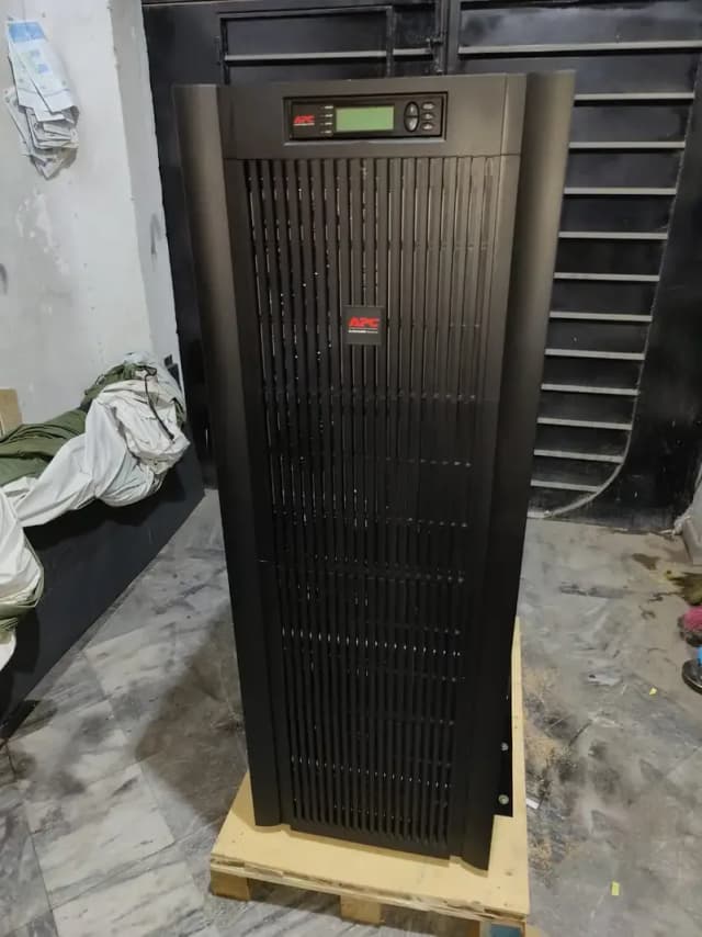 APC SUVT40KVA UPS | APC UPS | Pure sine Wave ups | Orignal APC UPS Box