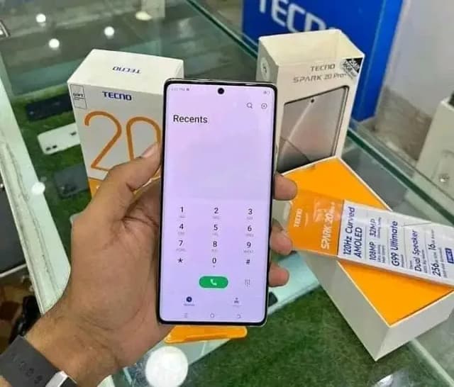 Tecno Spark 20 Pro plus white Color