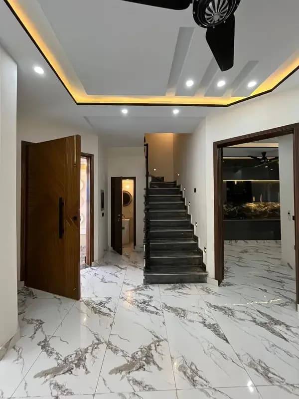 5 Marla Upper Portion Available For Rent In Park View City Lahore