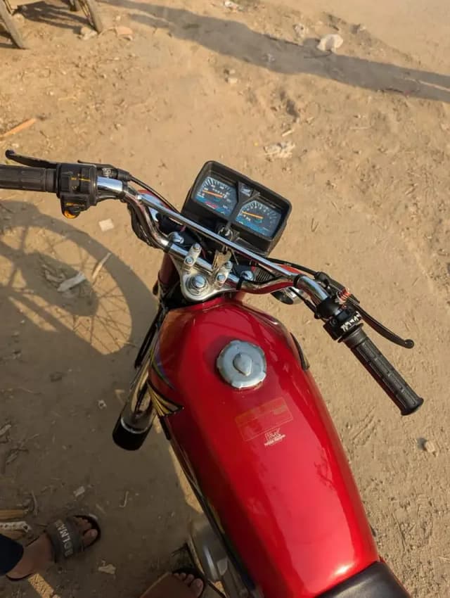 Honda 125 2017 = 03066550324