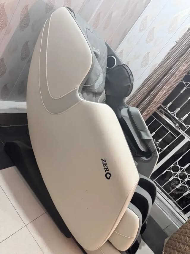 Zero Massage Chair