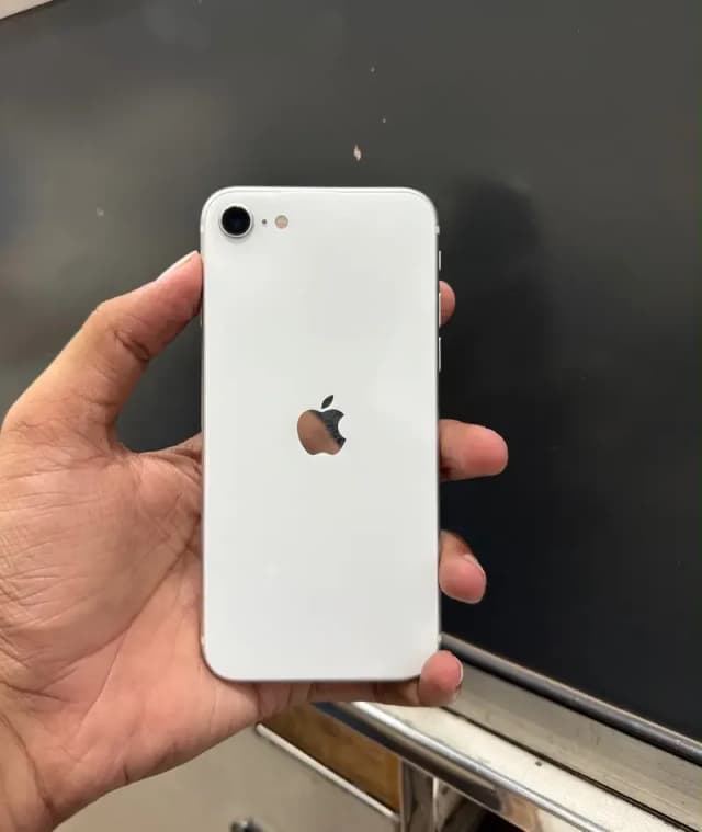 Apple iPhone SE2020 PTA approved 64jb