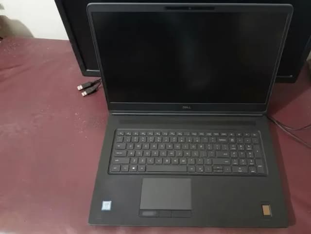 Dell Precision 7750 | 32GB RAM | RTX 4000 8GB | 1TB NVMe