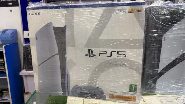 Ps5 slim 1TB disc edition (brand new)