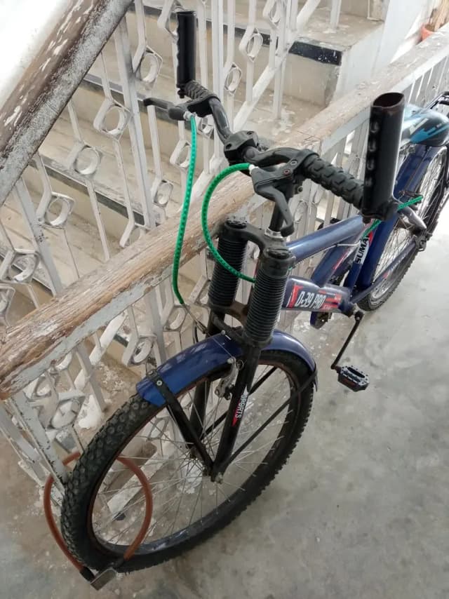 SUMAC T-100 Ride A Pro Bicycle – Excellent Condition – Light Use
