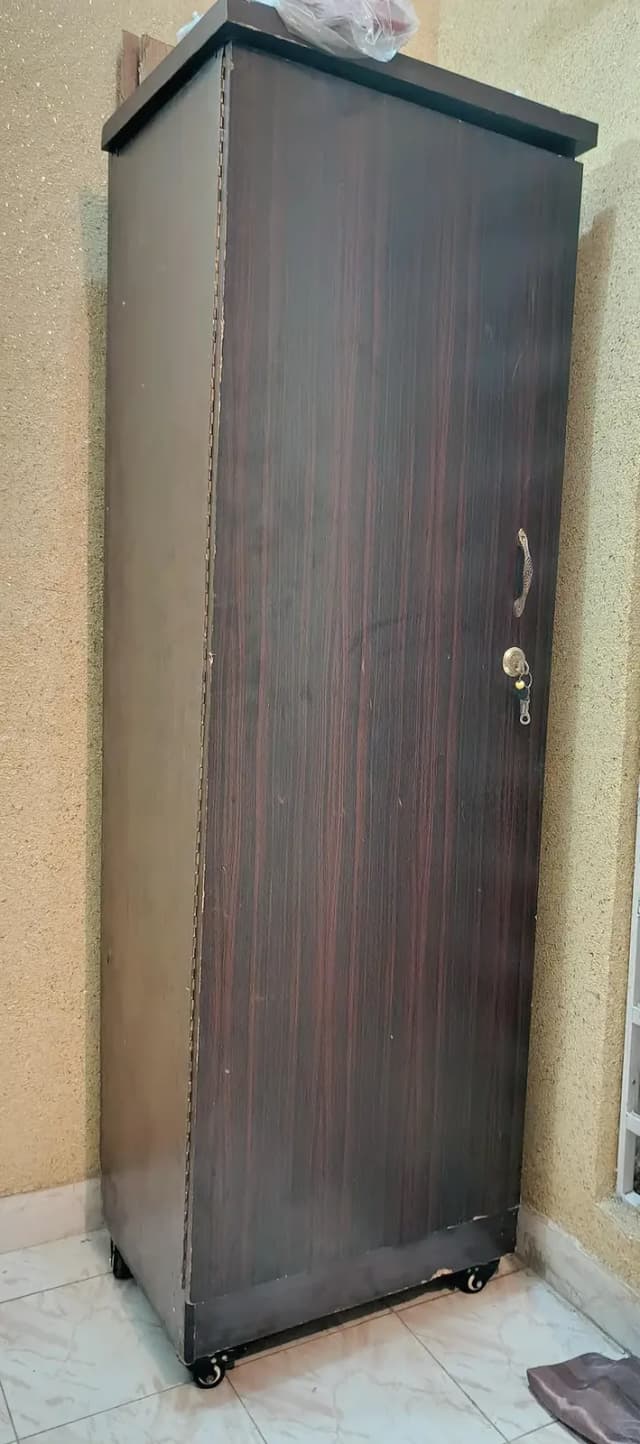 Single Door  Closet