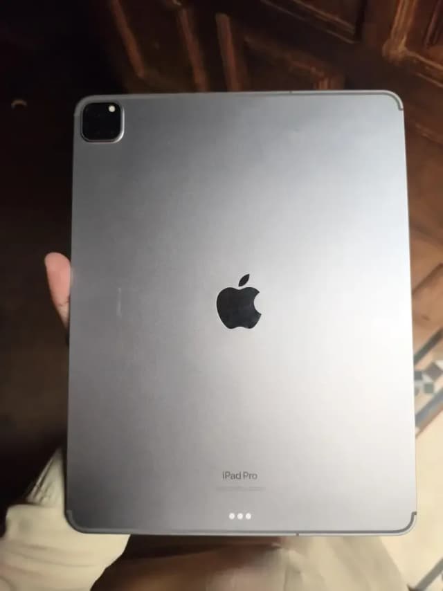iPad Pro M2 6th Generation 12.9" M2