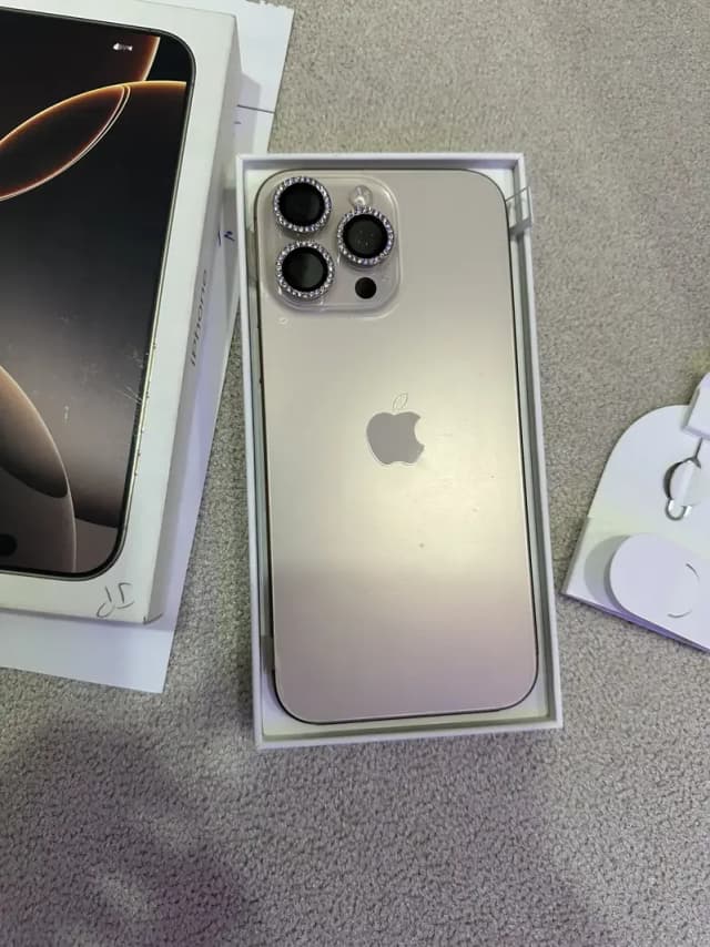 Apple iPhone 16 Pro Max Factory Unlocked