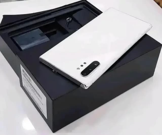 Samsung Galaxy S10 Plus 8 GB Ram 128 GB