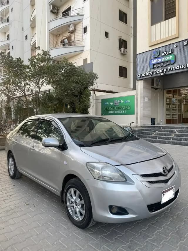 Toyota Belta 2006