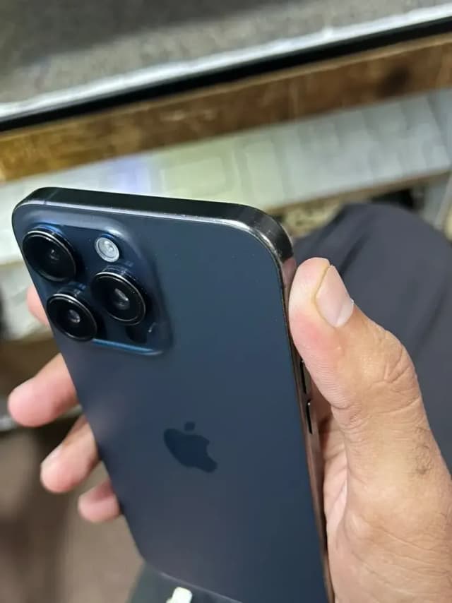 Apple iPhone 15 Pro Max factory unlock