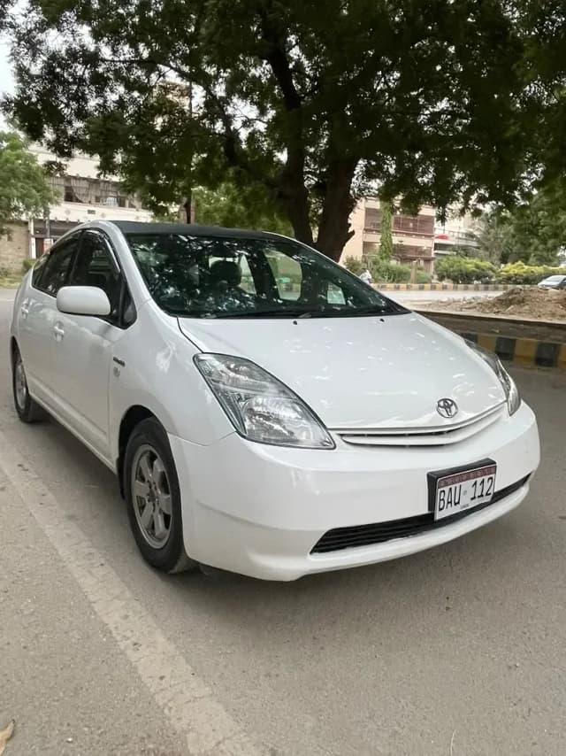 Toyota Prius 2010 / 2013.1500cc