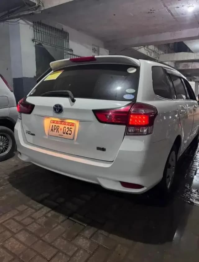 Today's Offer Excellent Condition Toyota Corolla Fielder 2016