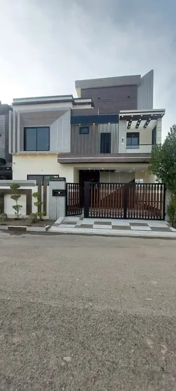 House For Sale At Diamond City Sialkot