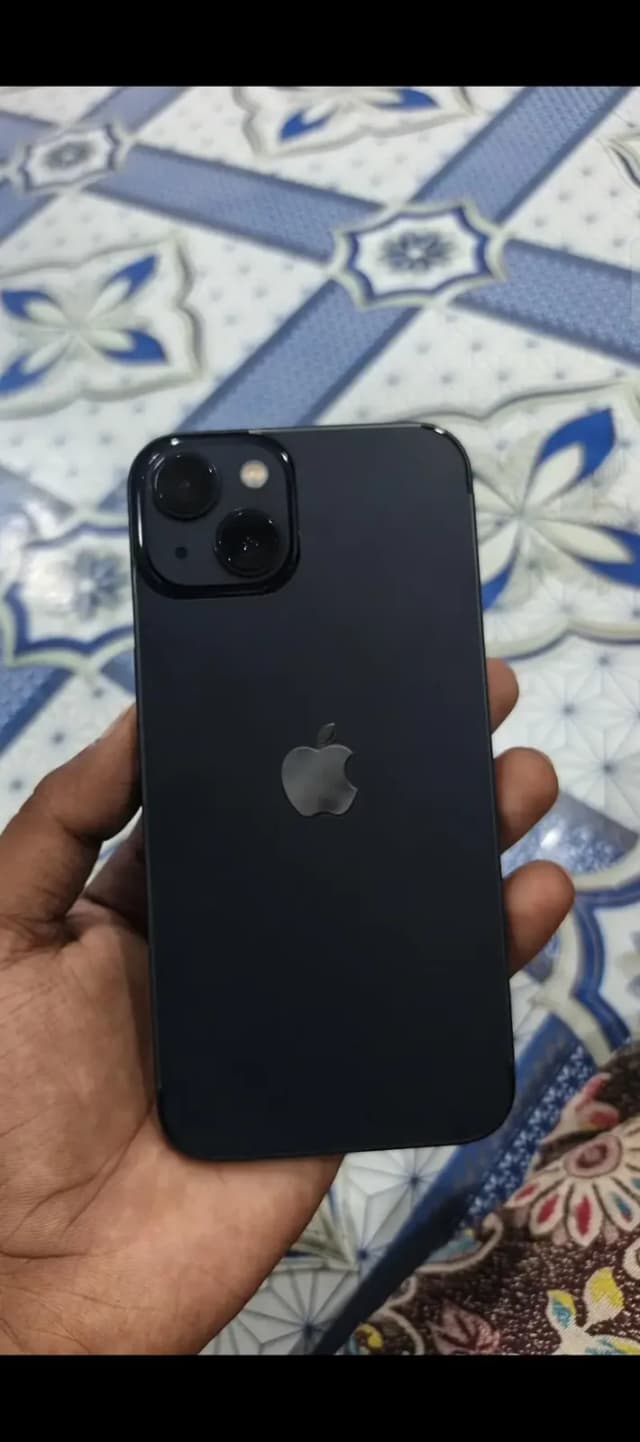 Apple iPhone 13