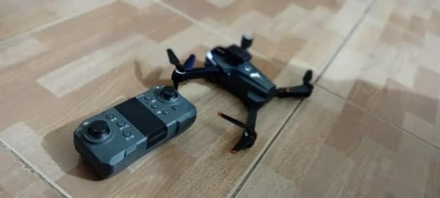 p23 drone only one  purpeler lost