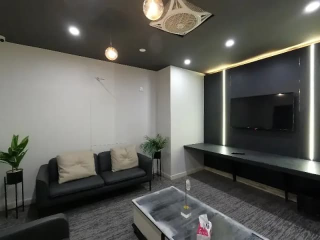 Three Bed Luxuary Apartments For Sale In Rafay Mall