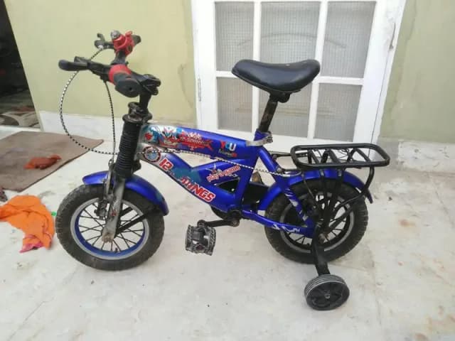 Kids Bicycle -  Blue gearless cycle with training wheels