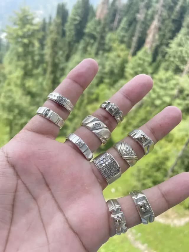 Natural Diamond Rings