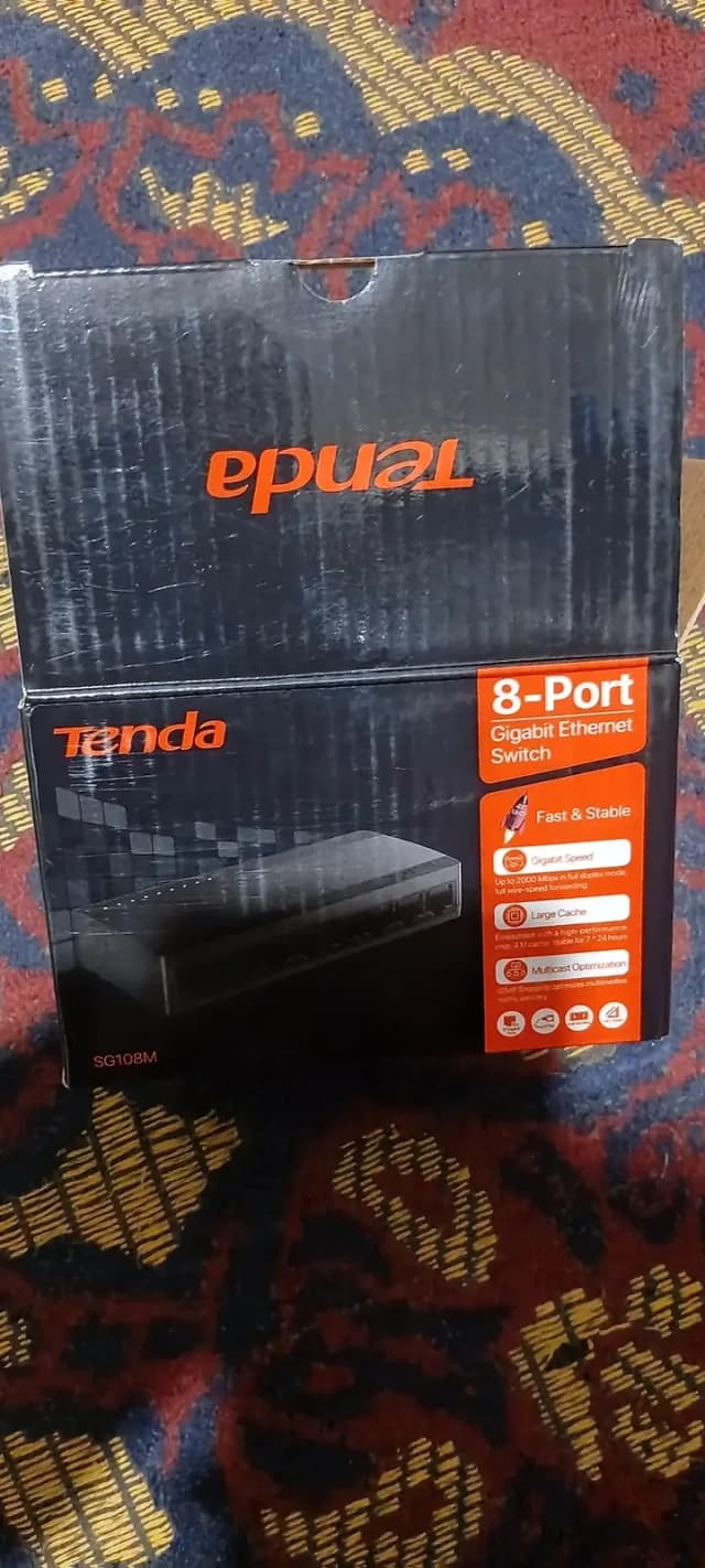 Tenda 8-Port Switch