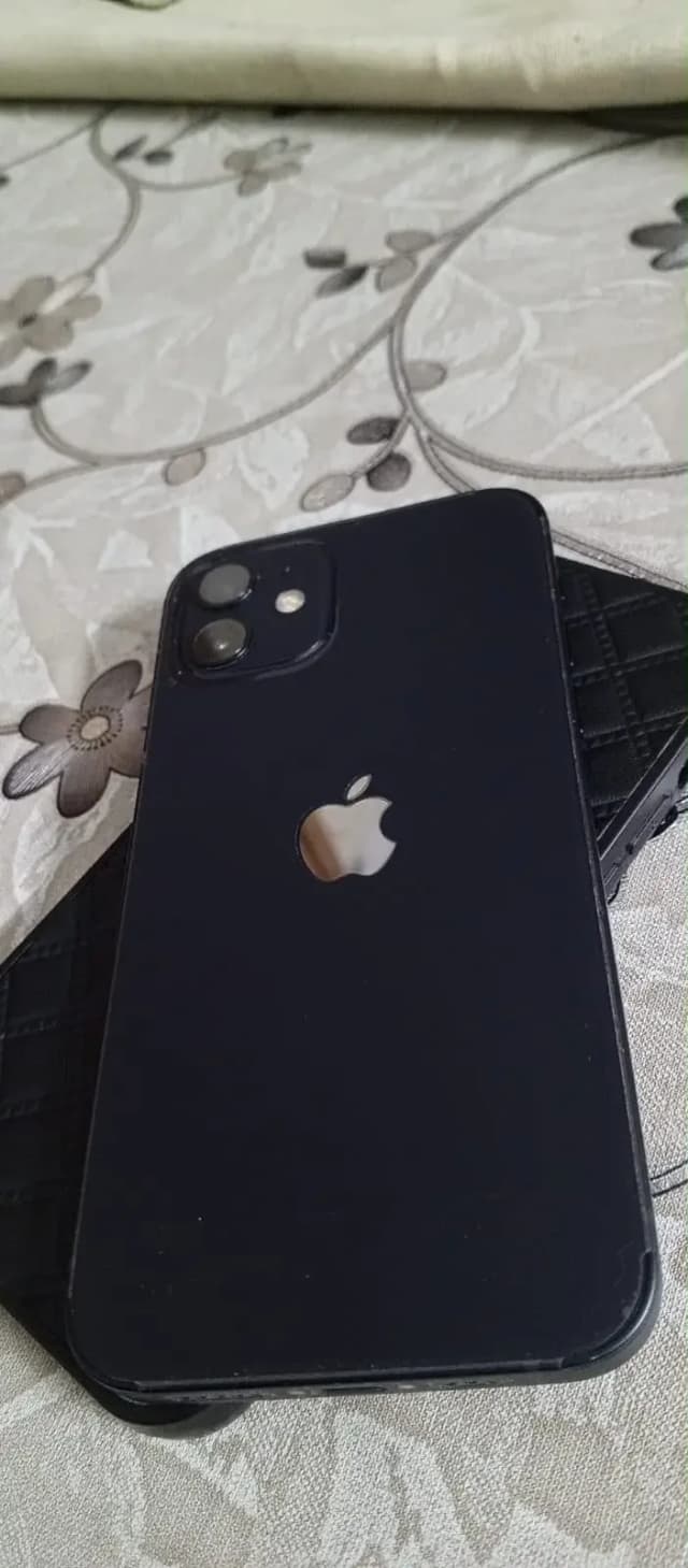 Apple iPhone 12 non pta factory unlocked midnight black colour