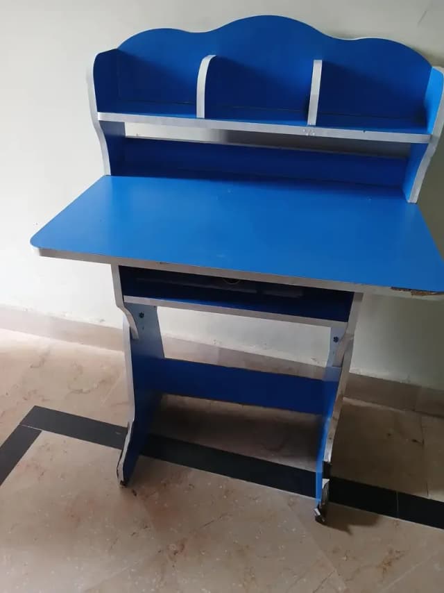 kids study table