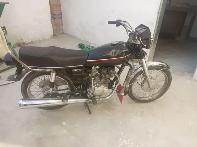 bik is ok condishn sell no 03438528276 watsup p rabta jry