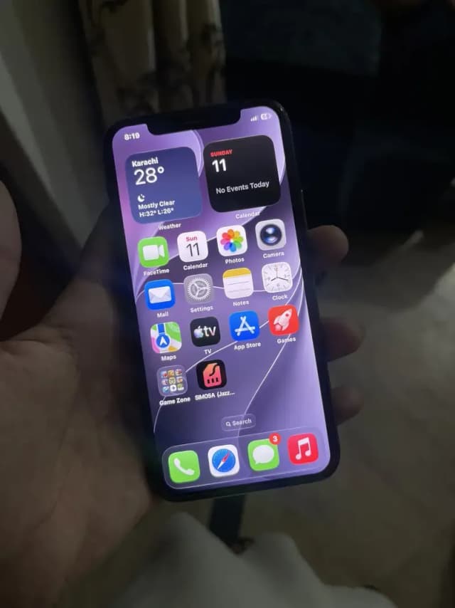 iPhone 11 Pro 256 GB | contact me 03297119113