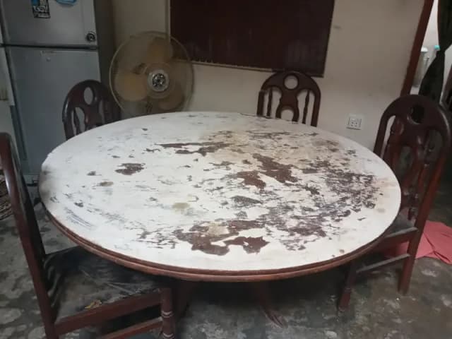 Dining table with 6 pure shesham wooden chairs (second hand) Furniture