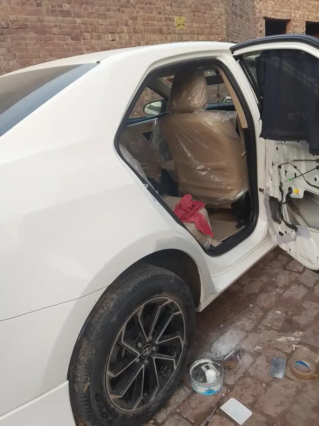 cars detailing and compound polish